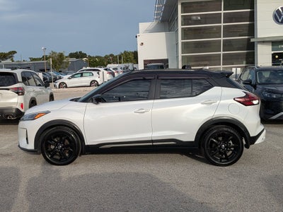 2021 Nissan Kicks SR