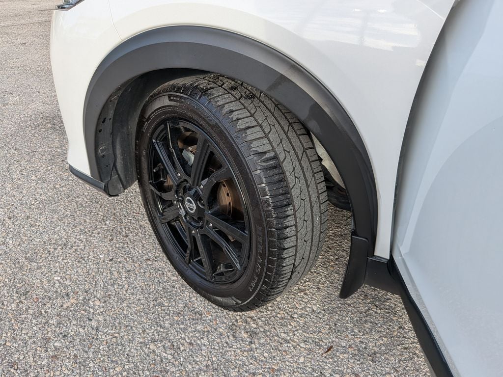 2021 Nissan Kicks SR
