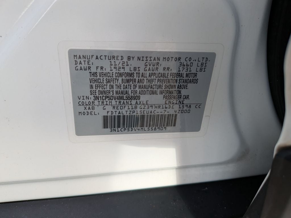 2021 Nissan Kicks SR