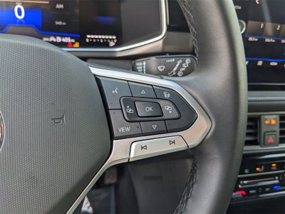 2025 Volkswagen Taos 1.5T SE Black