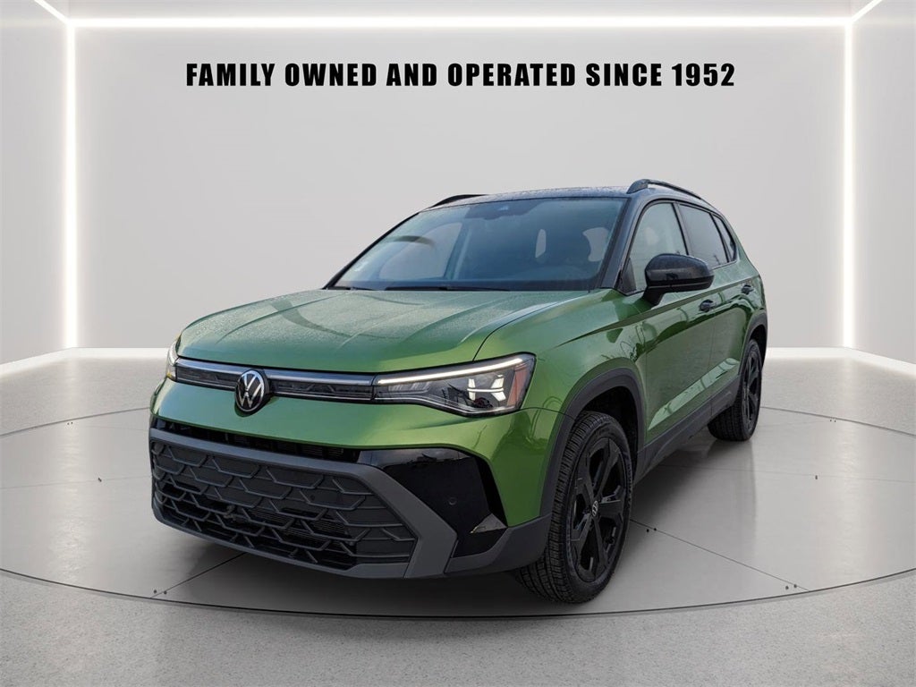 2025 Volkswagen Taos 1.5T SE Black