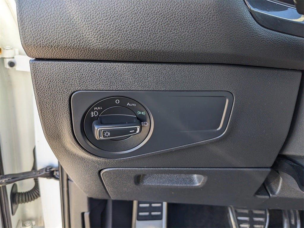 2019 Volkswagen Tiguan 2.0T SEL R-Line