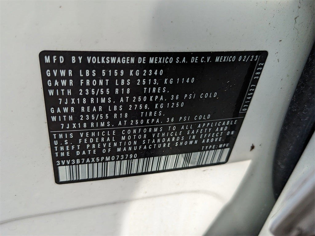 2023 Volkswagen Tiguan 2.0T SE