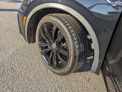 2021 Volkswagen Tiguan 2.0T SE R-Line Black