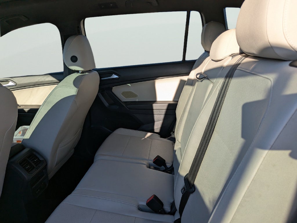 2021 Volkswagen Tiguan 2.0T SE R-Line Black