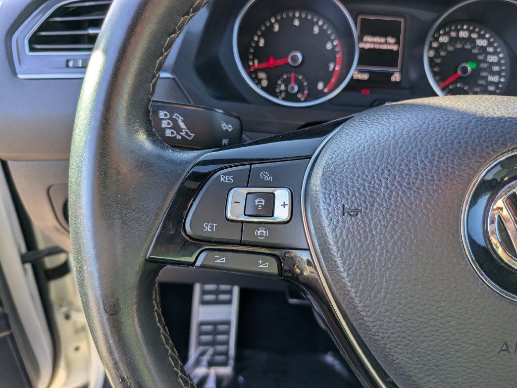 2021 Volkswagen Tiguan 2.0T SE R-Line Black