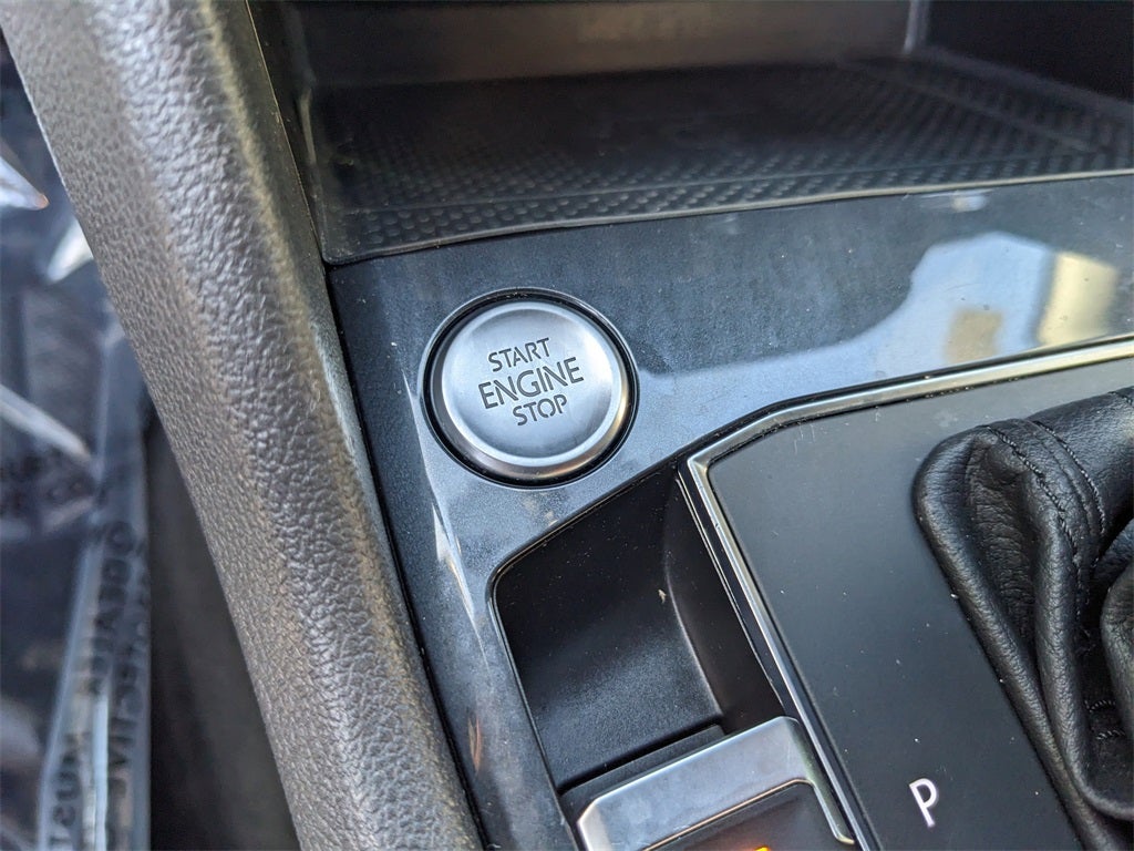 2020 Volkswagen Tiguan 2.0T SE R-Line Black