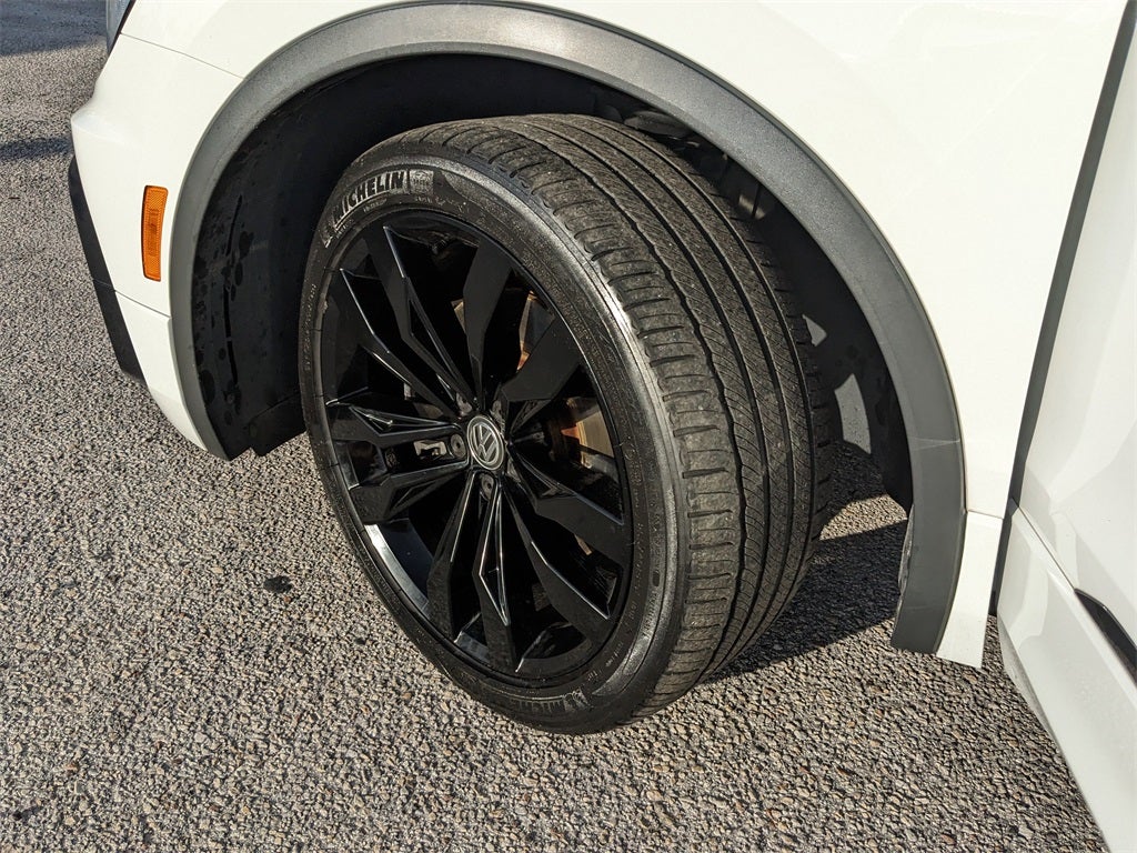 2020 Volkswagen Tiguan 2.0T SE R-Line Black