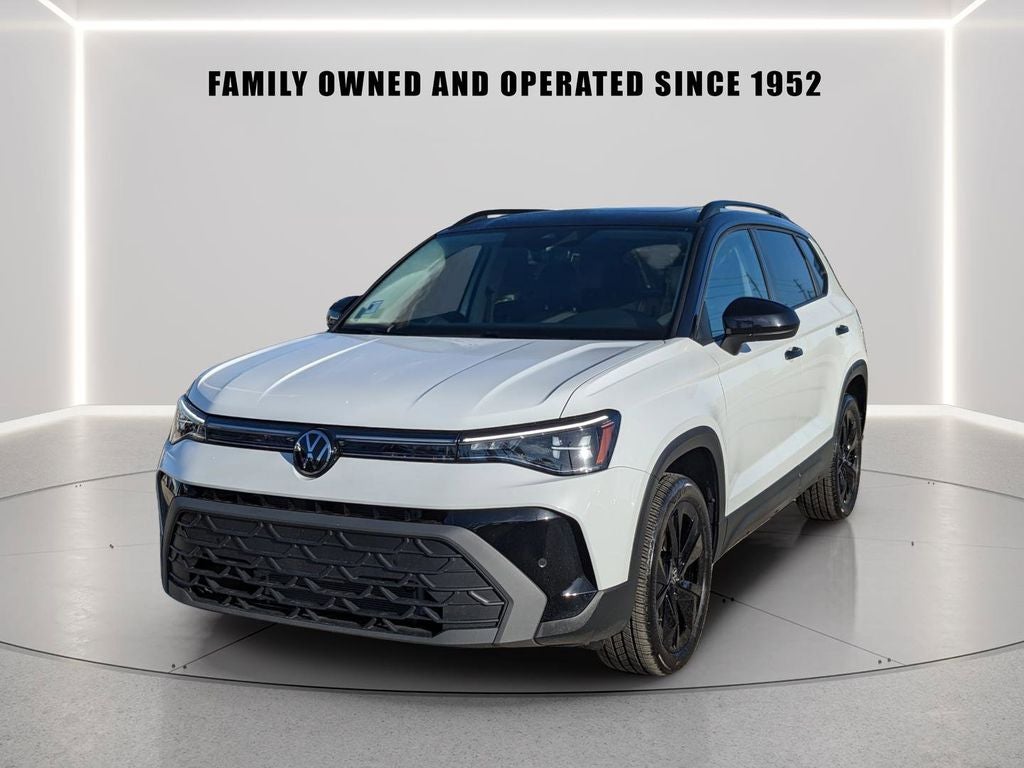 2025 Volkswagen Taos 1.5T SE Black