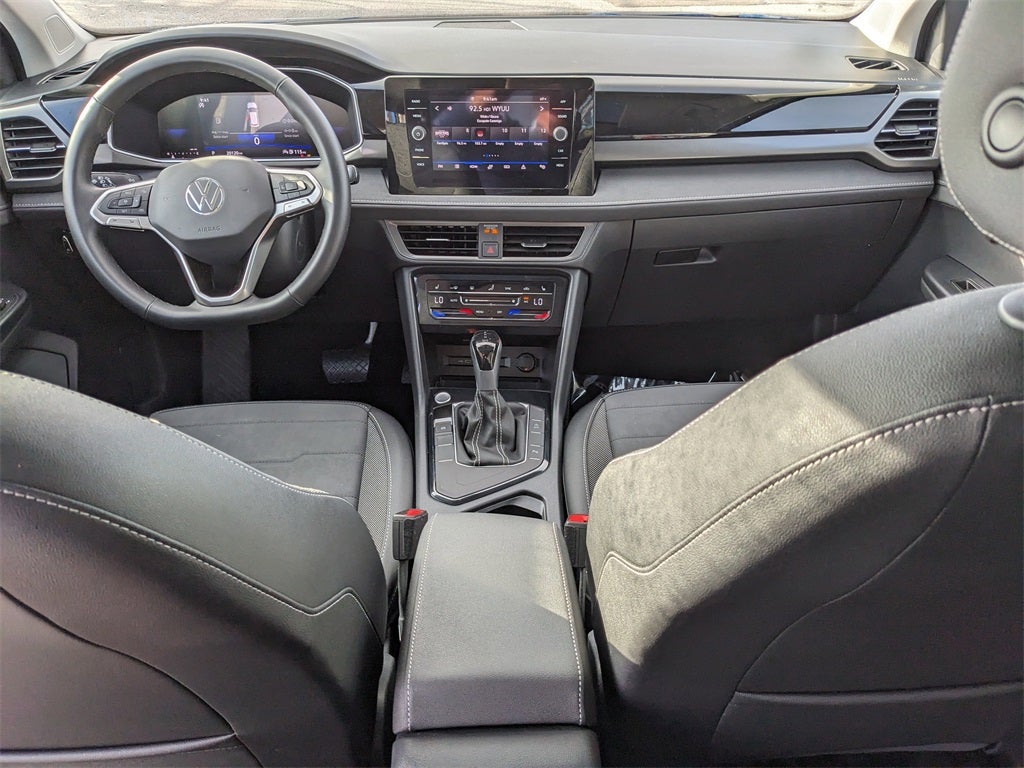 2025 Volkswagen Taos 1.5T SE Black