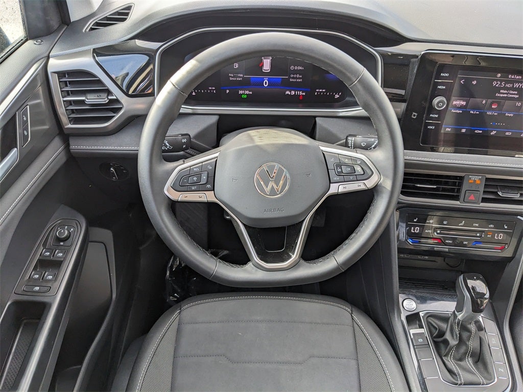 2025 Volkswagen Taos 1.5T SE Black