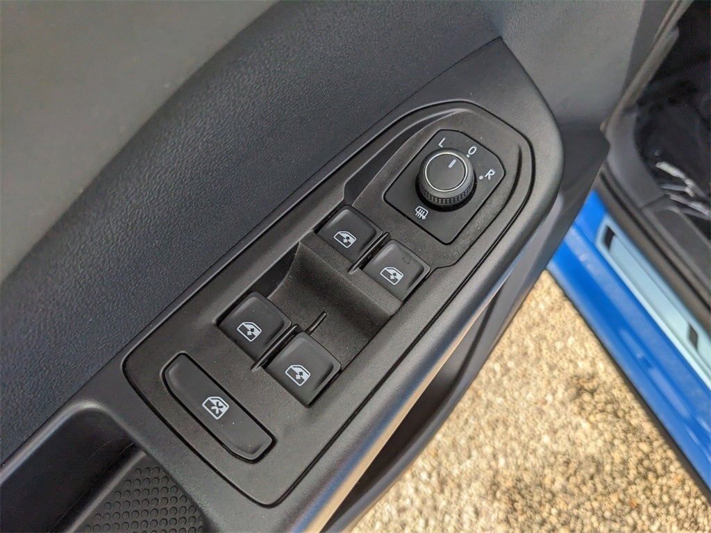 2025 Volkswagen Taos 1.5T SE Black