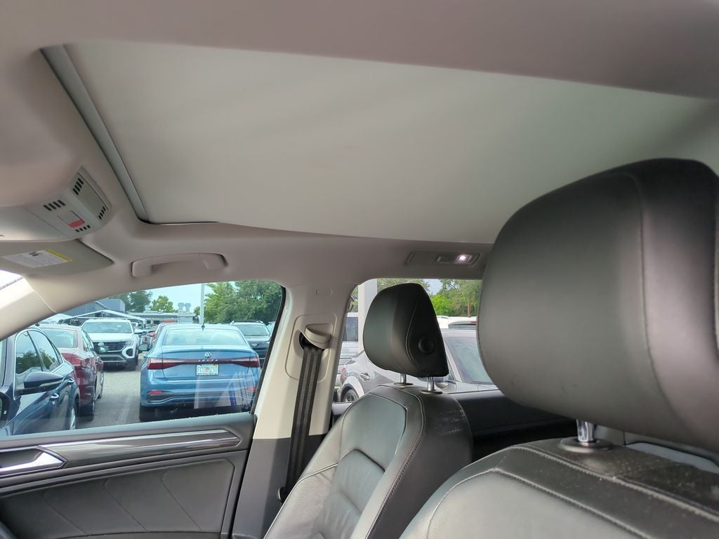 2018 Volkswagen Tiguan 2.0T SEL Premium