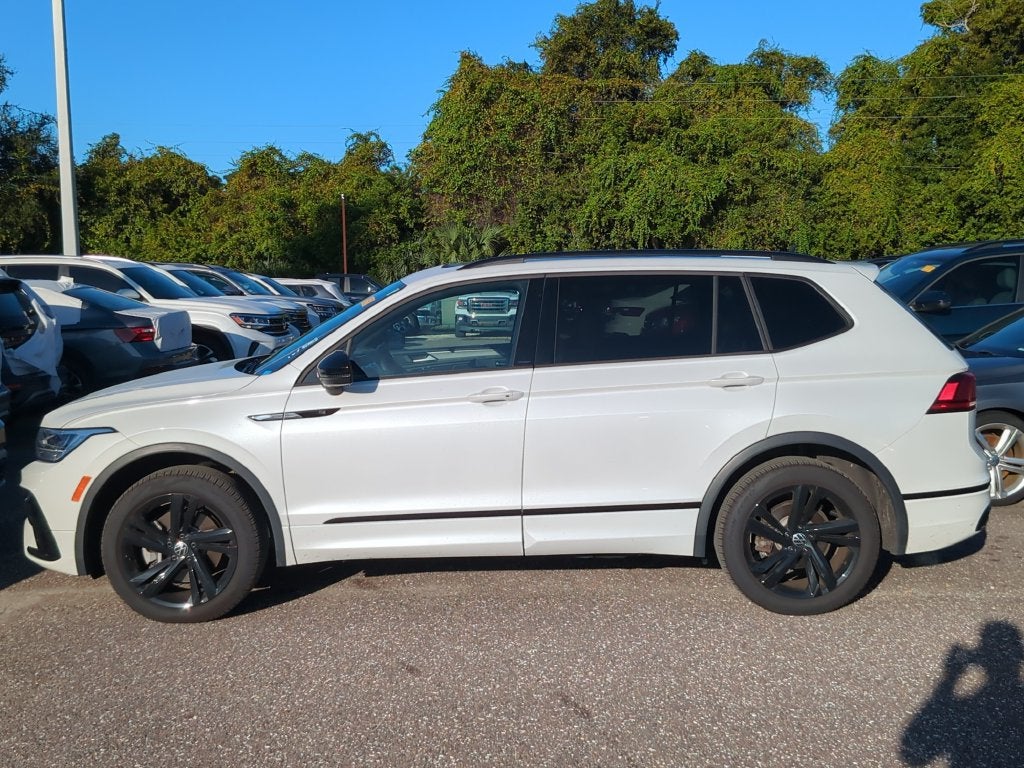 2024 Volkswagen Tiguan 2.0T SE R-Line Black