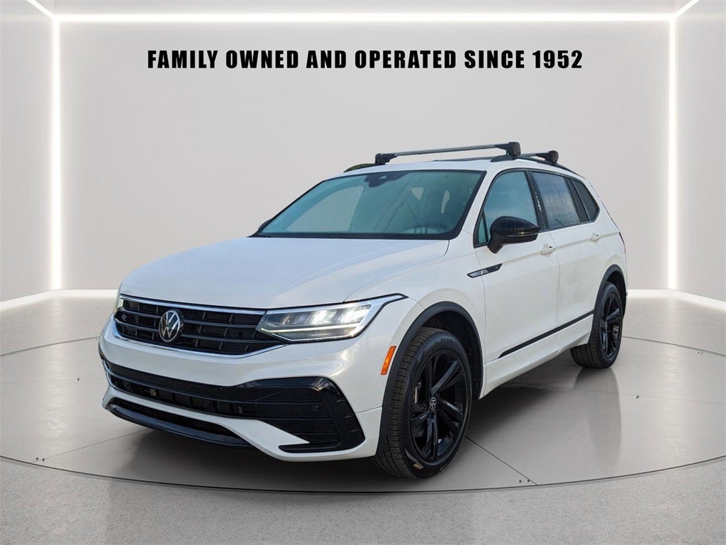 2023 Volkswagen Tiguan 2.0T SE R-Line Black