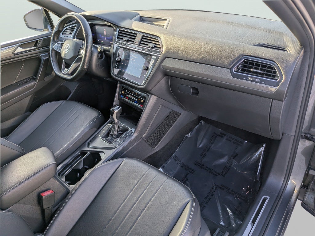 2022 Volkswagen Tiguan 2.0T SE R-Line Black