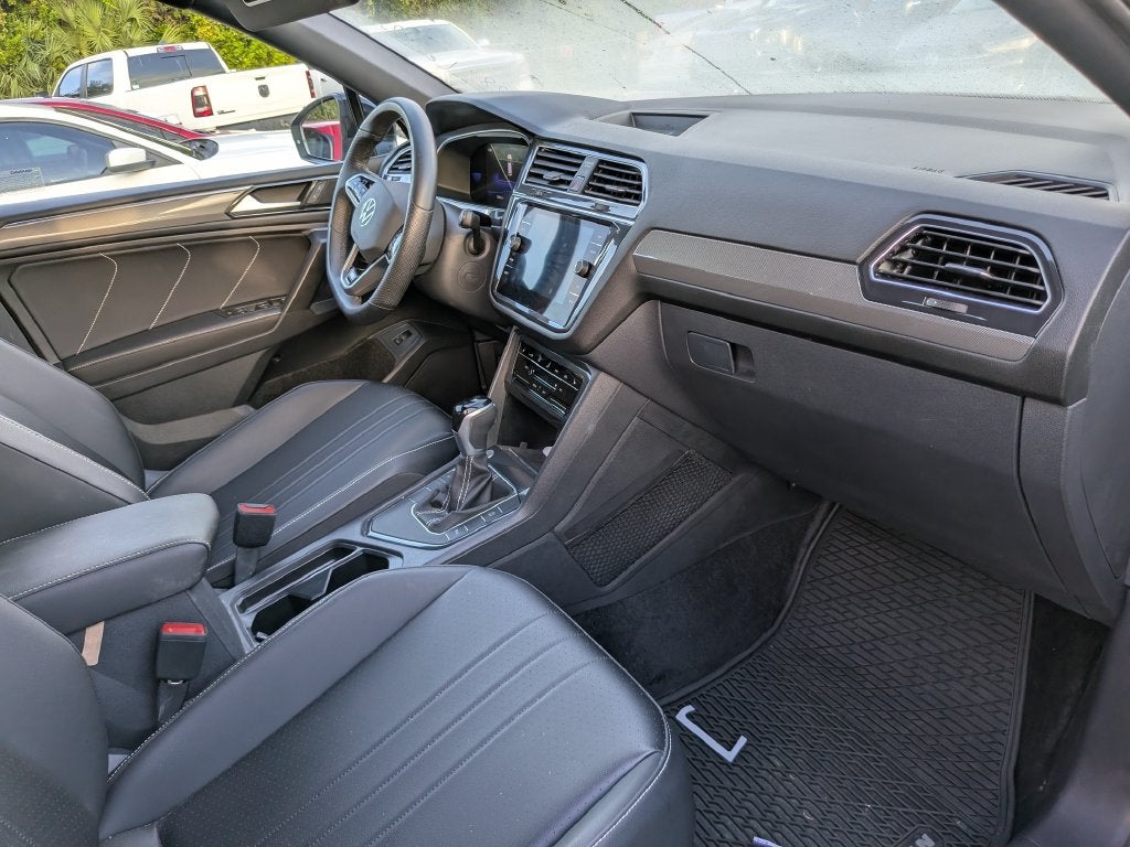 2024 Volkswagen Tiguan 2.0T SE R-Line Black