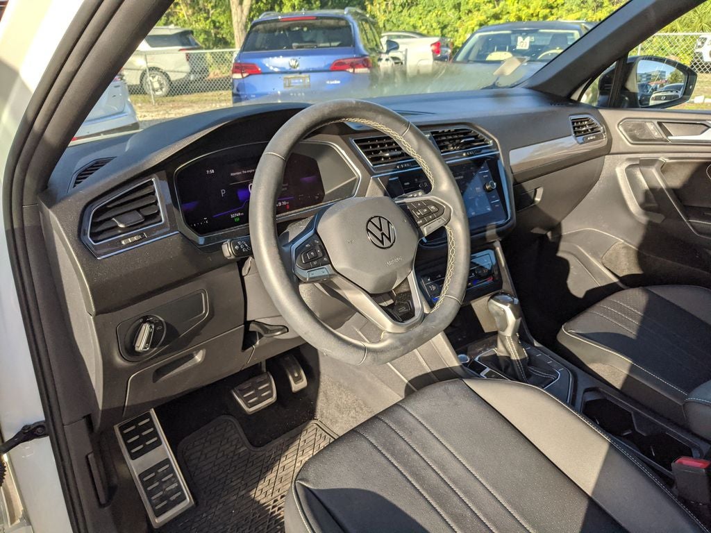 2023 Volkswagen Tiguan 2.0T SE R-Line Black