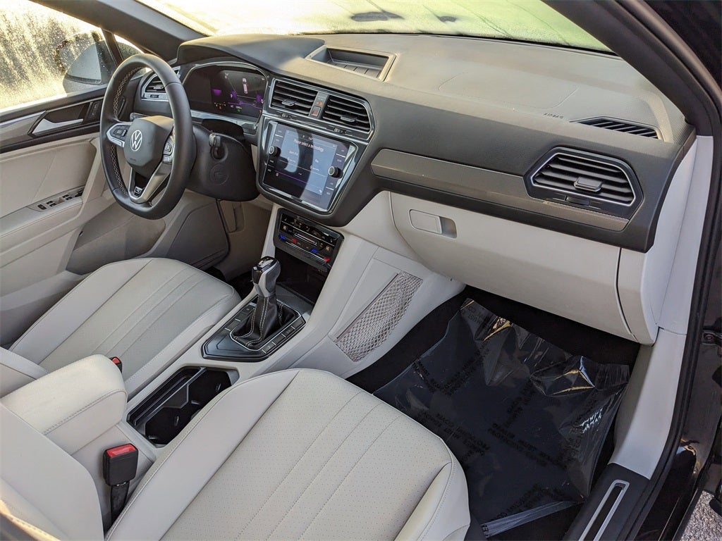 2023 Volkswagen Tiguan 2.0T SE R-Line Black