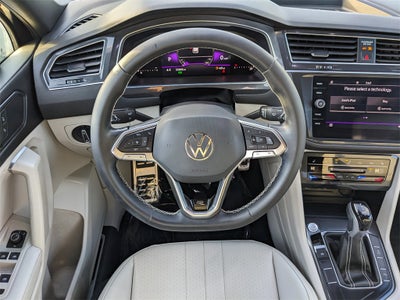 2023 Volkswagen Tiguan 2.0T SE R-Line Black