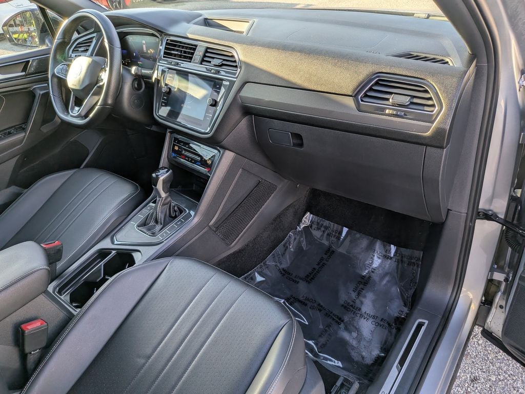 2023 Volkswagen Tiguan 2.0T SE R-Line Black