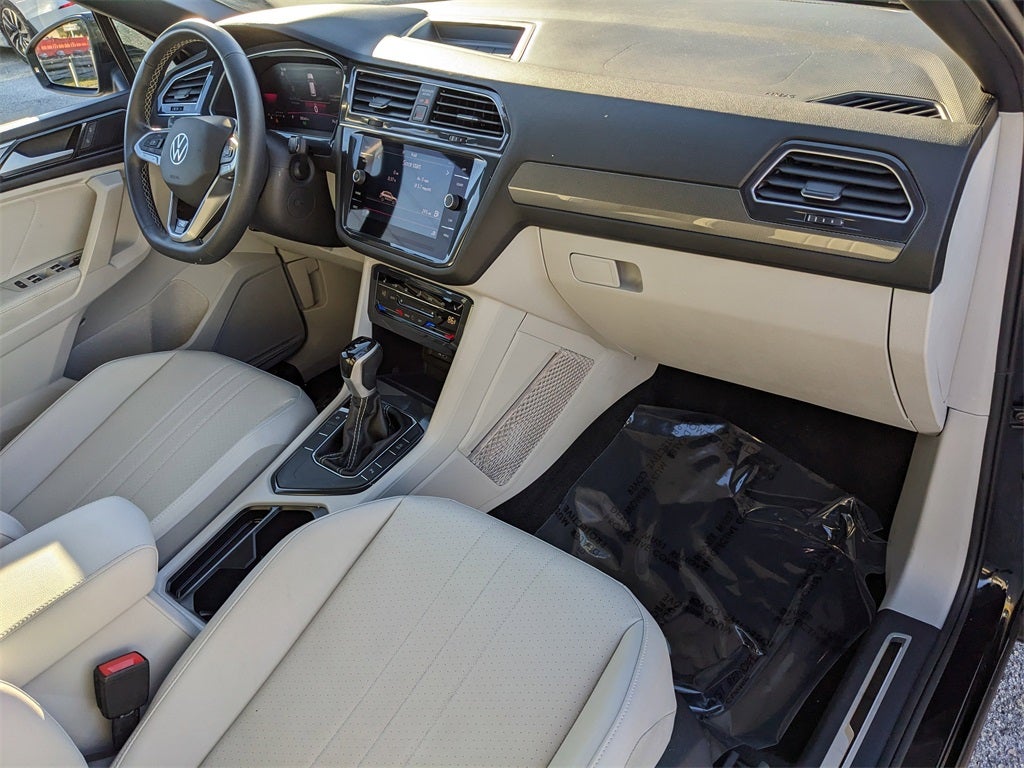 2023 Volkswagen Tiguan 2.0T SE R-Line Black