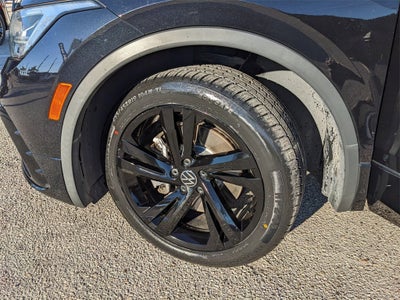 2023 Volkswagen Tiguan 2.0T SE R-Line Black