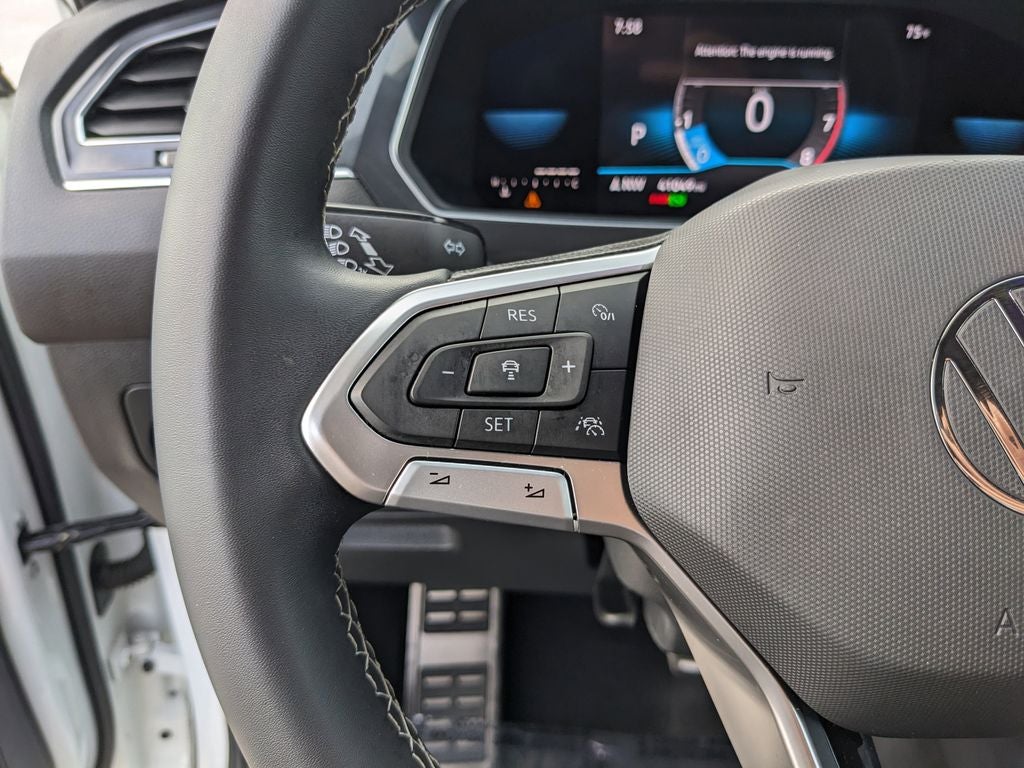 2023 Volkswagen Tiguan 2.0T SE R-Line Black