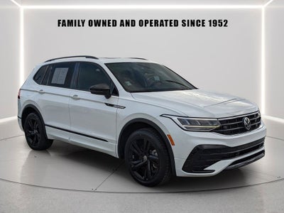 2023 Volkswagen Tiguan 2.0T SE R-Line Black