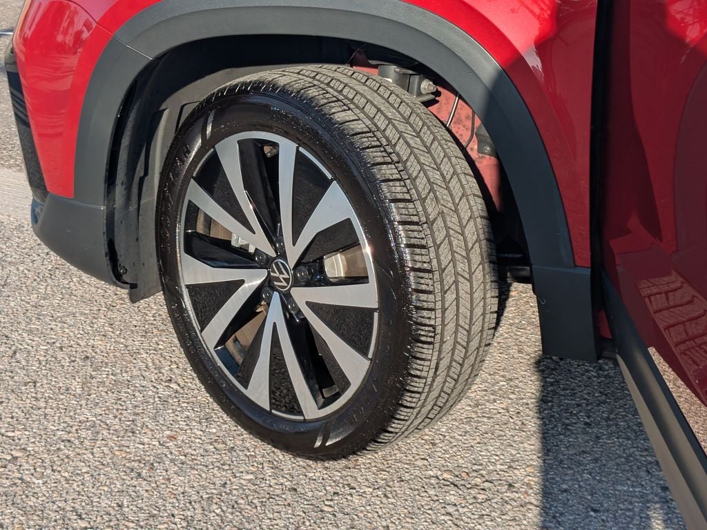 2023 Volkswagen Taos 1.5T SE