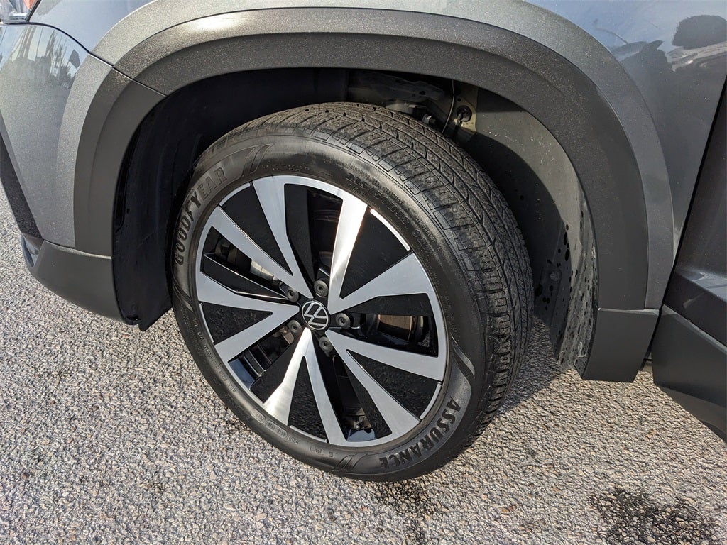 2023 Volkswagen Taos 1.5T SE