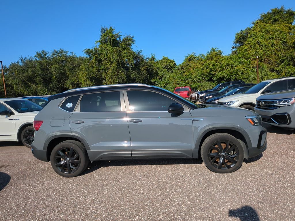 2023 Volkswagen Taos 1.5T SE
