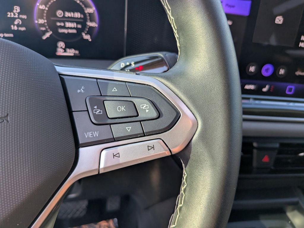 2025 Volkswagen Tiguan 2.0T SE