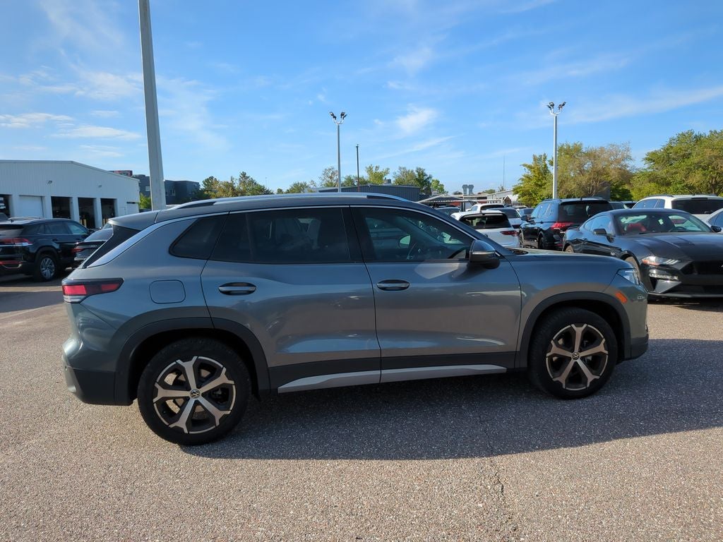 2025 Volkswagen Tiguan 2.0T SE