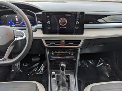 2025 Volkswagen Taos 1.5T SE