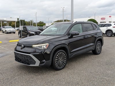 2025 Volkswagen Taos 1.5T SE