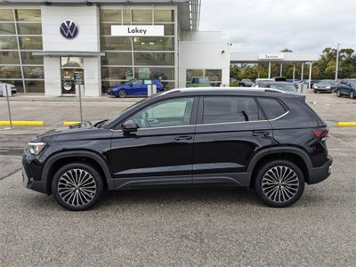 2025 Volkswagen Taos 1.5T SE