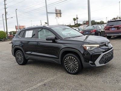 2025 Volkswagen Taos 1.5T SE