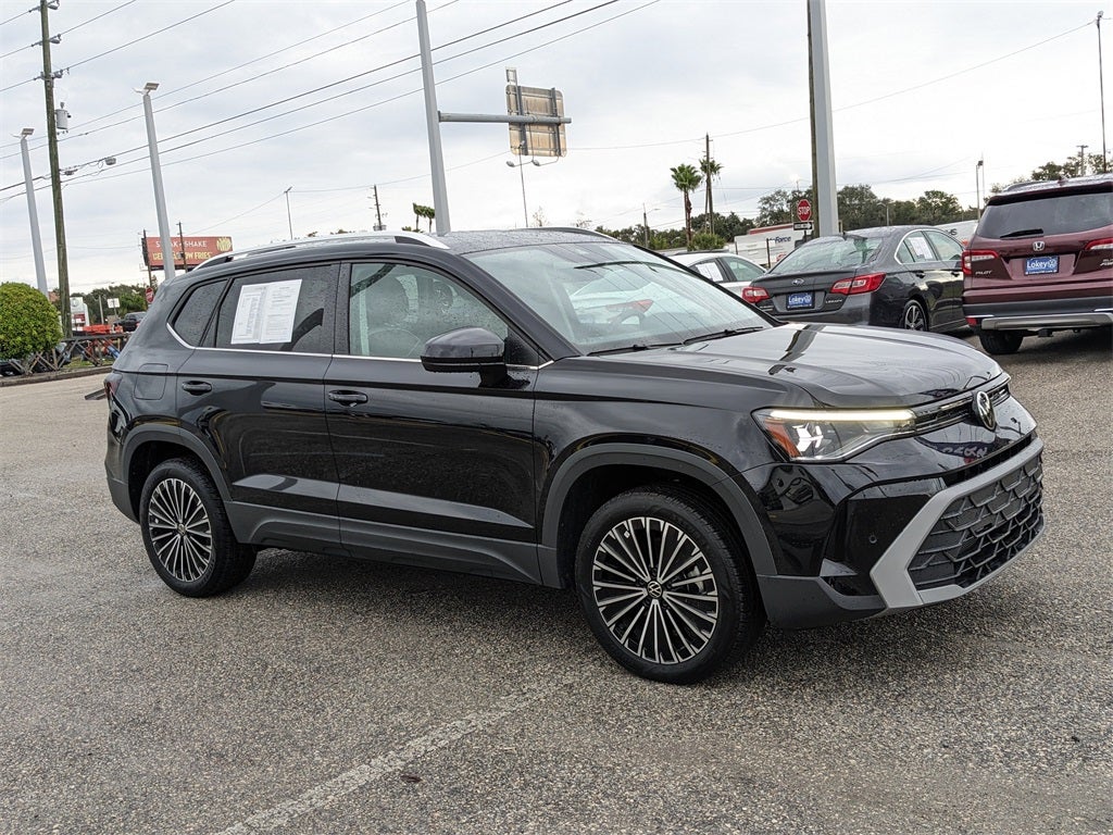 2025 Volkswagen Taos 1.5T SE