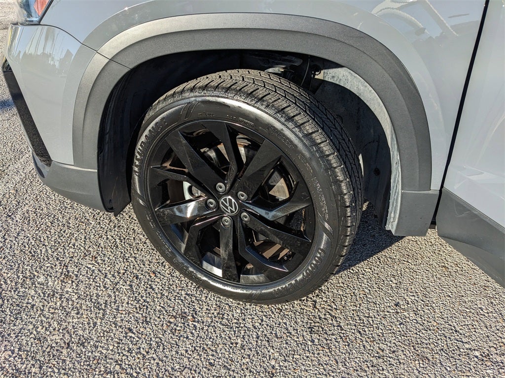 2023 Volkswagen Taos 1.5T SE