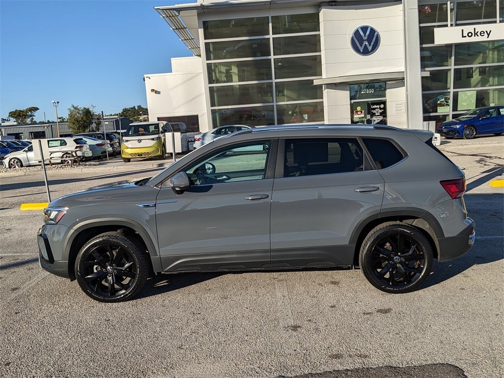 2023 Volkswagen Taos 1.5T SE