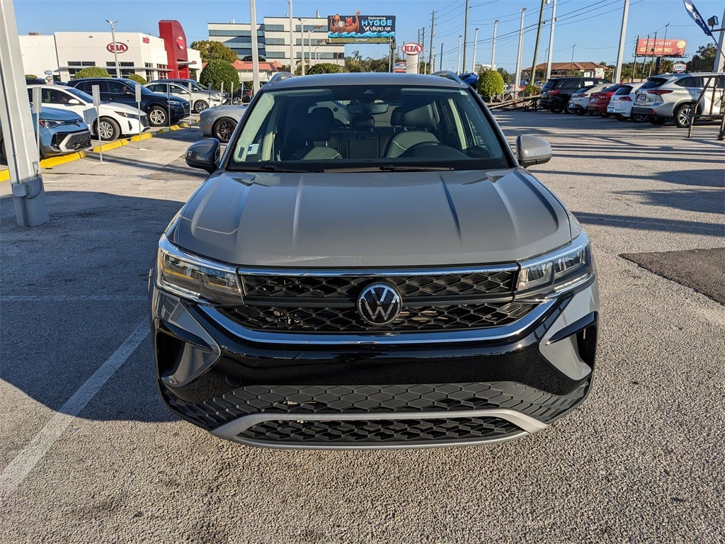 2023 Volkswagen Taos 1.5T SE