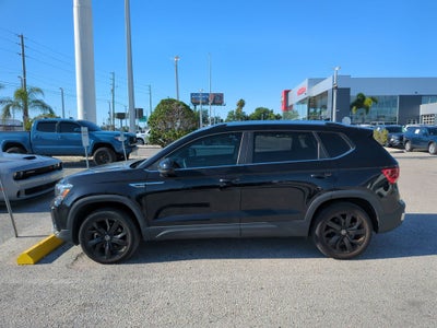 2023 Volkswagen Taos 1.5T SE