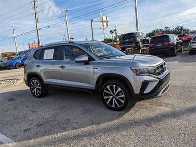 2023 Volkswagen Taos 1.5T SE