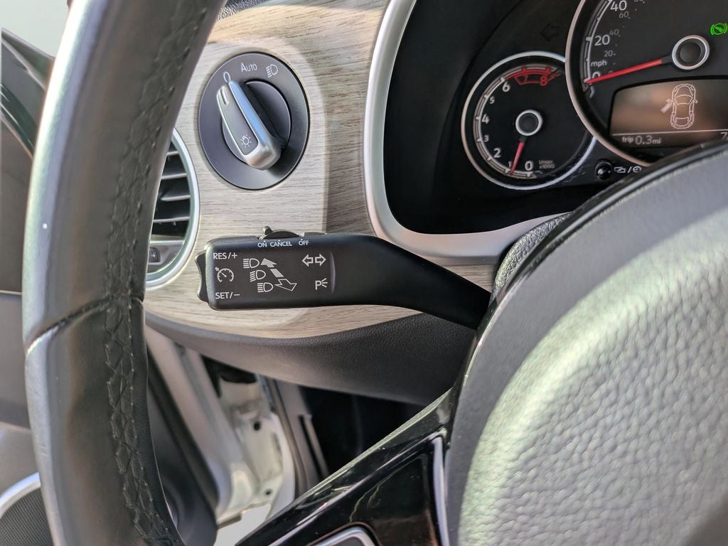 2018 Volkswagen Beetle 2.0T Coast