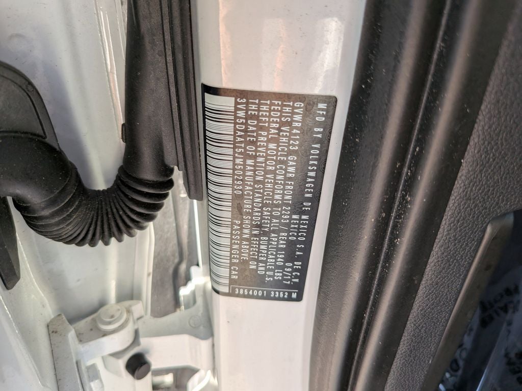 2018 Volkswagen Beetle 2.0T Coast