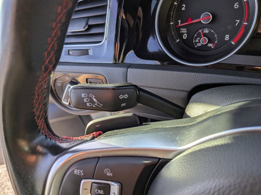 2019 Volkswagen Golf GTI 2.0T SE