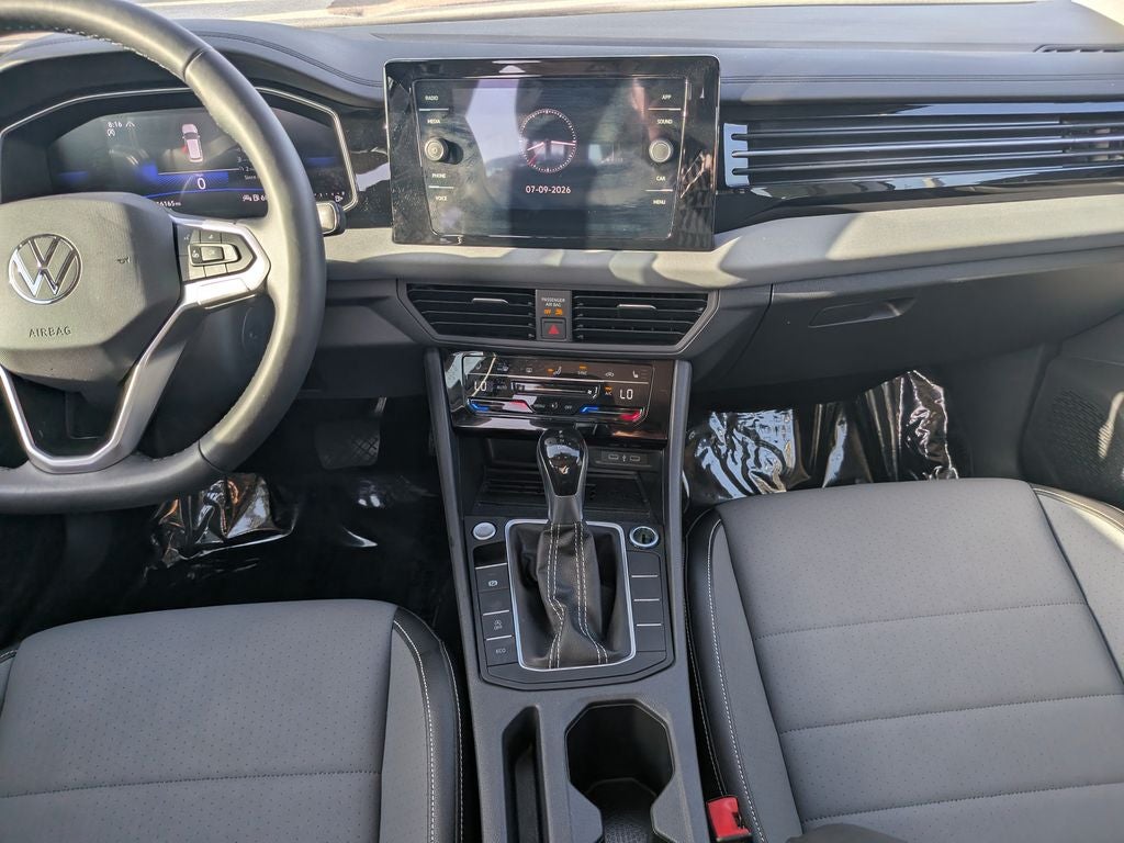 2025 Volkswagen Jetta 1.5T SE