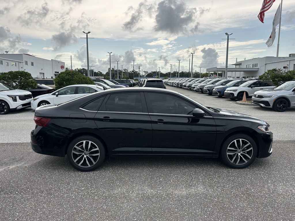2025 Volkswagen Jetta 1.5T SE