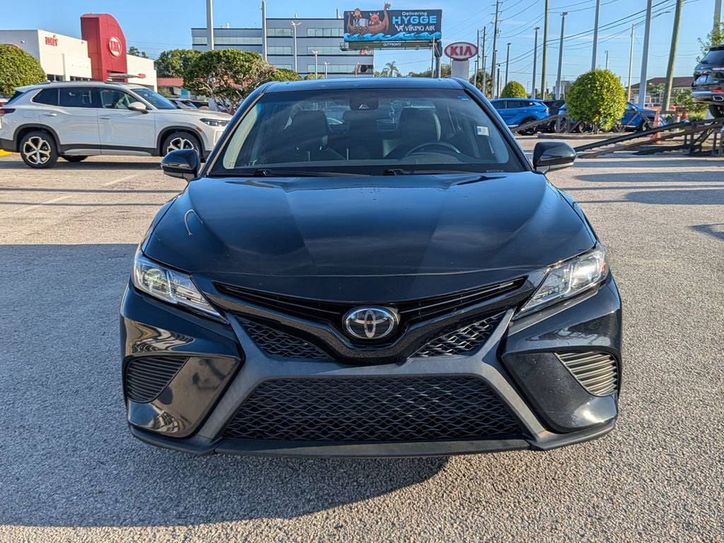 2020 Toyota Camry SE